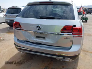2018 Volkswagen Atlas SEL with VIN 1V2MR2CAXJC537383, listed as a IAAI auction lot 42353413 with 121,626 mi miles and . Bid and sale history available at DreamBid. Image 6.