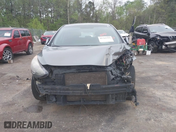 2017 Hyundai Elantra z VIN KMHD35LH9HU377031, wystawiony jako IAAI lot #41762312 z przebiegiem Nie podano mil oraz . Historia ofert i sprzedaży dostępna na DreamBid. Obrazek 12.