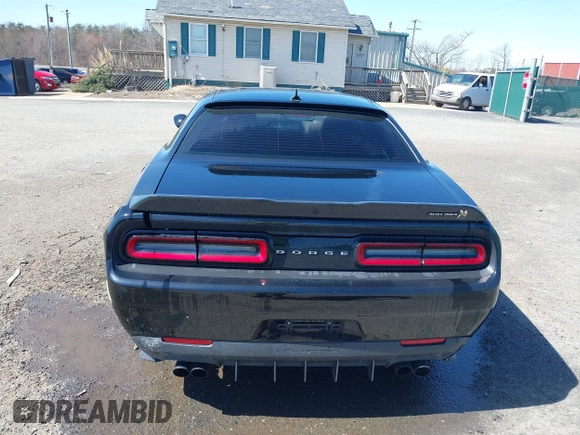 2022 Dodge Challenger R/T Scat Pack z VIN 2C3CDZFJ4NH256848, wystawiony jako IAAI lot #41850081 z przebiegiem 23 537 mil mil oraz . Historia ofert i sprzedaży dostępna na DreamBid. Obrazek 16.
