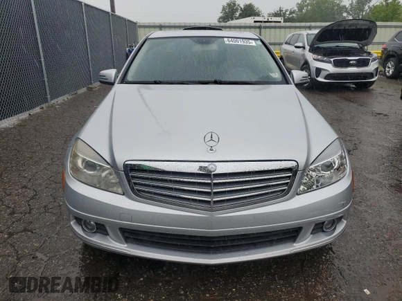 2011 Mercedes-Benz C 300 Sport z VIN WDDGF5EB8BF632917, wystawiony jako Copart lot #64001935 z przebiegiem 230 867 mil mil oraz Czysty tytuł • Clean title. Historia ofert i sprzedaży dostępna na DreamBid. Obrazek 5.