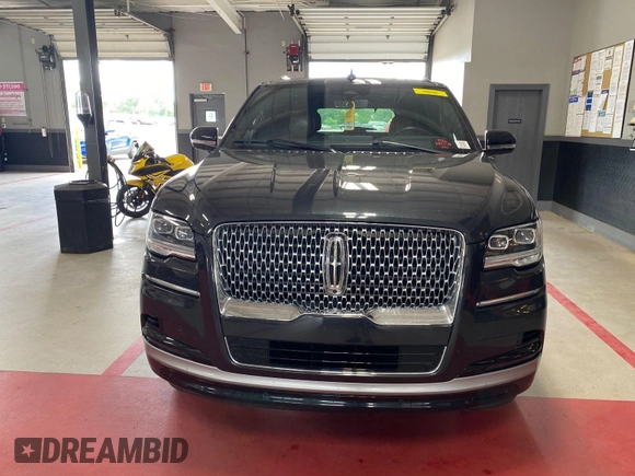 2022 Lincoln Navigator Reserve with VIN 5LMJJ2LT1NEL15170, listed as a IAAI auction lot 42832728 with 45,470 mi miles and . Bid and sale history available at DreamBid. Image 15.
