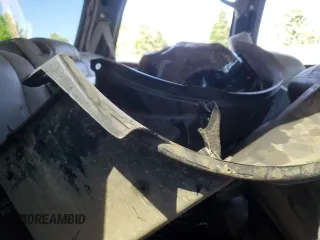 2004 Chevrolet Tahoe Z71 z VIN 1GNEK13Z64R270410, wystawiony jako Copart lot #58807635 z przebiegiem Nie podano mil oraz Szkoda całkowita • Salvage title. Historia ofert i sprzedaży dostępna na DreamBid. Obrazek 11.