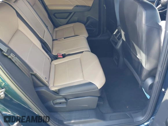 2021 Volkswagen Atlas SE with VIN 1V2WE2CA4MC204010, listed as a IAAI auction lot 41252081 with 41,106 mi miles and . Bid and sale history available at DreamBid. Image 8.