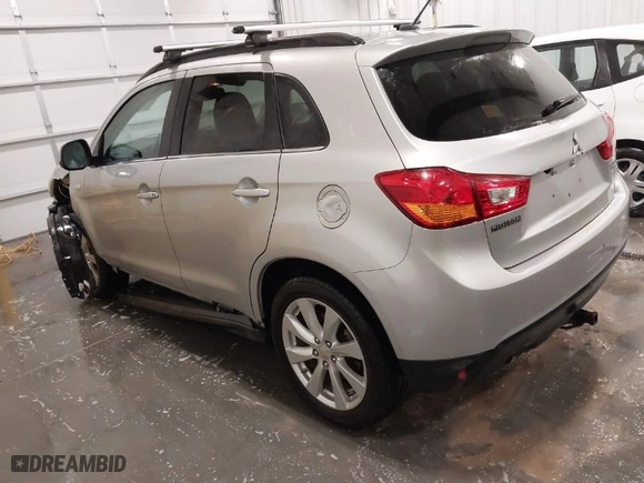 2013 Mitsubishi Outlander Sport SE with VIN 4A4AR4AU3DE020408, listed as a IAAI auction lot 41755190 with 137,772 mi miles. Bid and sale history available at carsss.com. Image 3.