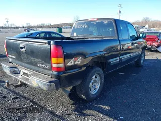 2000 Chevrolet Silverado 1500 LS with VIN 2GCEK19T7Y1200537, listed as a IAAI auction lot 41503486 with 191,143 mi miles. Bid and sale history available at carsss.com. Image 4.