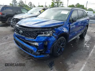 2021 Kia Sorento SX z VIN 5XYRK4LF3MG045443, wystawiony jako IAAI lot #42013554 z przebiegiem 119 048 mil mil oraz . Historia ofert i sprzedaży dostępna na DreamBid. Obrazek 6.