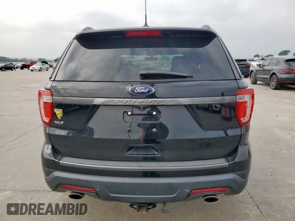 2018 Ford Explorer XLT z VIN 1FM5K7D87JGA54957, wystawiony jako Copart lot #56703225 z przebiegiem 56 172 mil mil oraz Szkoda całkowita • Salvage title. Historia ofert i sprzedaży dostępna na DreamBid. Obrazek 6.