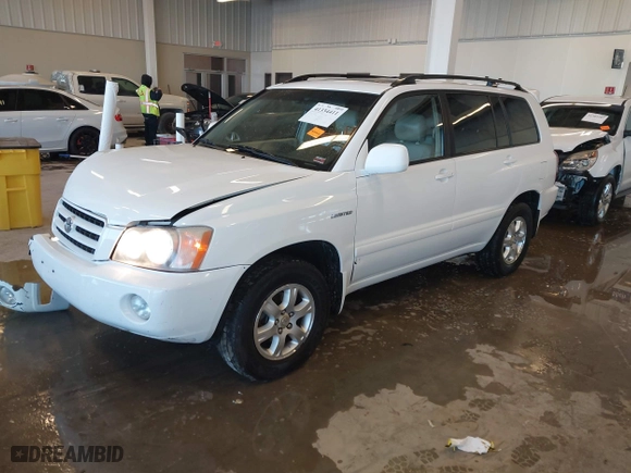 2003 Toyota Highlander with VIN JTEHF21A430153629, listed as a IAAI auction lot 41334411 with 236,557 mi miles. Bid and sale history available at carsss.com. Image 18.