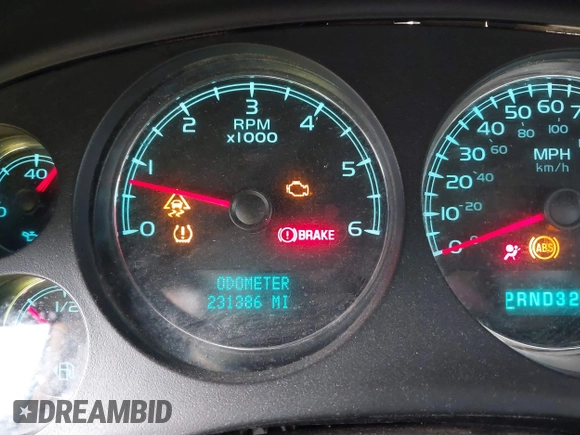 2008 Chevrolet Silverado 1500 LTZ with VIN 2GCEK13M781176306, listed as a IAAI auction lot 41582794 with 231,386 mi miles. Bid and sale history available at carsss.com. Image 6.