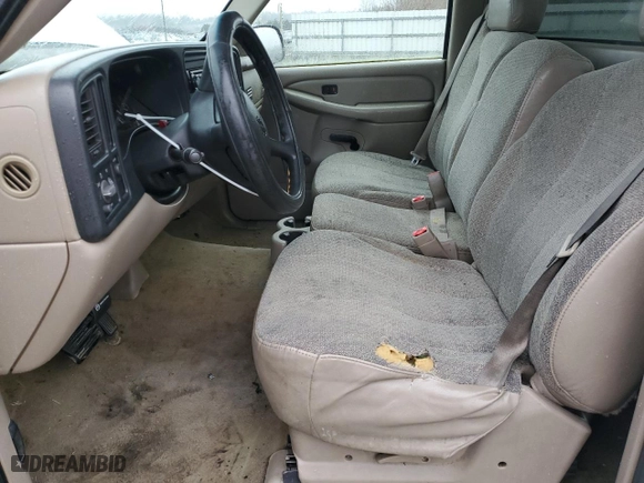 2002 Chevrolet Silverado 1500 LS with VIN 1GCEC14V12Z305031, listed as a Copart auction lot 46584315 with 289,903 mi miles and Clean Title. Bid and sale history available at carsss.com. Image 7.