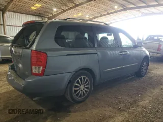 2011 Kia Sedona EX with VIN KNDMH4C78B6375130, listed as a Copart auction lot 68805044 with 151,924 mi miles and Salvage Title. Bid and sale history available at carsss.com. Image 3.