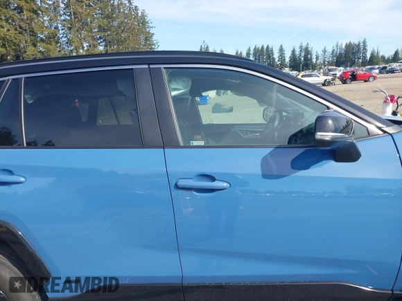 2024 Toyota RAV4 Hybrid XSE z VIN 2T3E6RFV9RW075770, wystawiony jako IAAI lot #42036065 z przebiegiem 33 099 mil mil oraz . Historia ofert i sprzedaży dostępna na DreamBid. Obrazek 14.