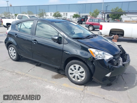 2014 Toyota Prius One z VIN JTDKDTB33E1569335, wystawiony jako IAAI lot #42483772 z przebiegiem Nie podano mil oraz . Historia ofert i sprzedaży dostępna na DreamBid. Obrazek 1.