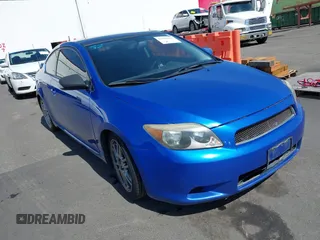 2006 Scion tC z VIN JTKDE167460136792, wystawiony jako IAAI lot #41799626 z przebiegiem 217 555 mil mil oraz . Historia ofert i sprzedaży dostępna na DreamBid. Obrazek 1.