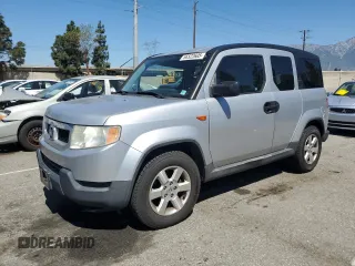 2010 Honda Element EX z VIN 5J6YH1H79AL002262, wystawiony jako Copart lot #56522605 z przebiegiem 168 343 mil mil oraz Szkoda całkowita • Salvage title. Historia ofert i sprzedaży dostępna na DreamBid. Obrazek 1.