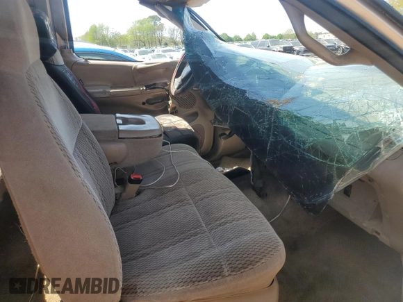1997 Ford F-150 z VIN 1FTDX1765VNB04684, wystawiony jako Copart lot #51526655 z przebiegiem 232 322 mil mil oraz Szkoda całkowita • Salvage title. Historia ofert i sprzedaży dostępna na DreamBid. Obrazek 7.