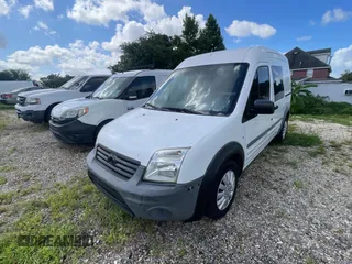 2011 Ford Transit Connect XL with VIN NM0LS6AN0BT051081, listed as a Copart auction lot 64581815 with 185,446 mi miles and Clean title. Bid and sale history available at DreamBid. Image 2.