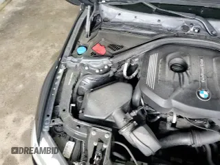 2018 BMW 3 Series 330i xDrive z VIN WBA8D9C51JEB34992, wystawiony jako Copart lot #84213305 z przebiegiem 89 708 mil mil oraz Czysty tytuł • Clean title. Historia ofert i sprzedaży dostępna na DreamBid. Obrazek 13.