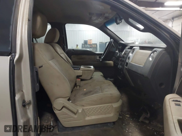2009 Ford F-150 XL with VIN 1FTPX14V59KB32033, listed as a IAAI auction lot 42396083 with 298,749 mi miles and . Bid and sale history available at DreamBid. Image 5.