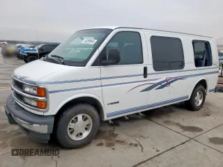 1997 Chevrolet Express Cargo z VIN 1GBFG15R3V1045586, wystawiony jako Copart lot #45388645 z przebiegiem 67 872 mil mil oraz Czysty tytuł • Clean title. Historia ofert i sprzedaży dostępna na DreamBid. Obrazek 1.