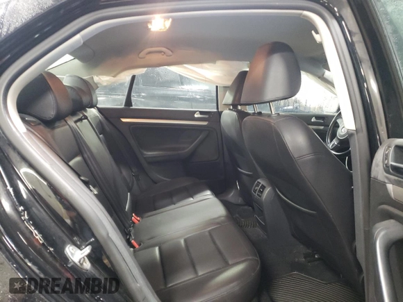 2010 Volkswagen Jetta Limited Edition с VIN 3VWAX7AJXAM099518, выставлен на аукционе Copart как лот 49046065 с пробегом 76 042 миль миль и Списание • Salvage title. История ставок и продаж доступна на DreamBid. Изображение 10.