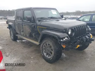2020 Jeep Gladiator Sport S z VIN 1C6HJTAG8LL180092, wystawiony jako IAAI lot #41812487 z przebiegiem 65 350 mil mil oraz . Historia ofert i sprzedaży dostępna na DreamBid. Obrazek 1.