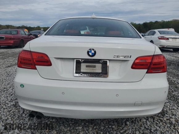 2011 BMW 3 Series 328i with VIN WBAKE3C56BE559008, listed as a Copart auction lot 50380565 with 103,814 mi miles and Salvage Title. Bid and sale history available at carsss.com. Image 6.
