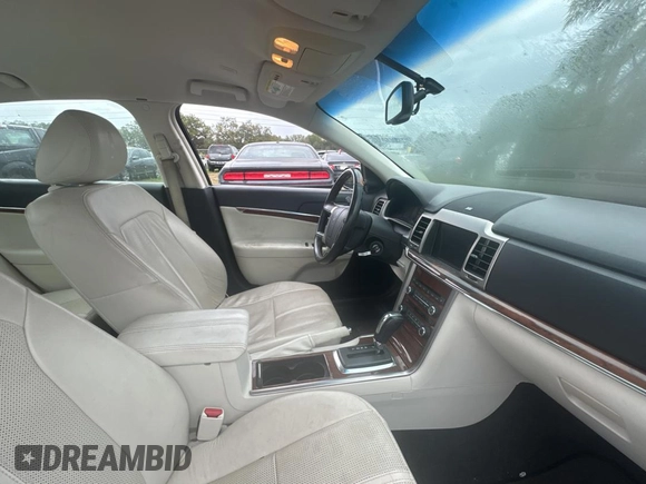 2011 Lincoln MKZ Hybrid with VIN 3LNDL2L33BR759329, listed as a Copart auction lot 48201335 with 131,927 mi miles and Clean Title. Bid and sale history available at carsss.com. Image 5.