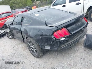 2017 Ford Mustang EcoBoost z VIN 1FA6P8TH0H5339206, wystawiony jako IAAI lot #40743400 z przebiegiem Nie podano mil oraz . Historia ofert i sprzedaży dostępna na DreamBid. Obrazek 1.