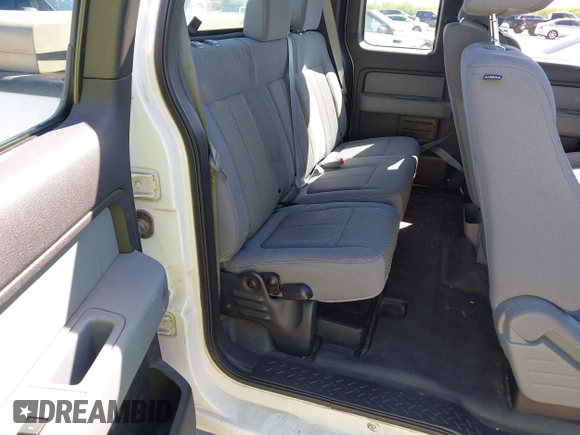 2012 Ford F-150 XL z VIN 1FTFX1EF4CKE08390, wystawiony jako IAAI lot #42085610 z przebiegiem 180 944 mil mil oraz . Historia ofert i sprzedaży dostępna na DreamBid. Obrazek 8.