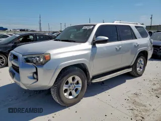 2014 Toyota 4Runner SR5 with VIN JTEZU5JRXE5077454, listed as a Copart auction lot 66226085 with 130,715 mi miles and Clean title. Bid and sale history available at DreamBid. Image 1.