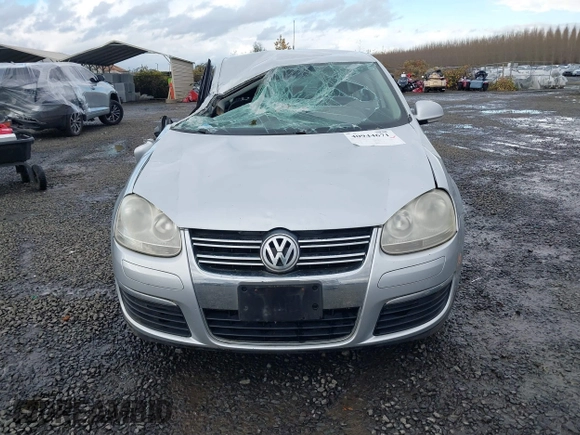 2008 Volkswagen Jetta S z VIN 3VWJM71K18M026226, wystawiony jako IAAI lot #40944671 z przebiegiem 90 016 mil mil oraz . Historia ofert i sprzedaży dostępna na DreamBid. Obrazek 12.