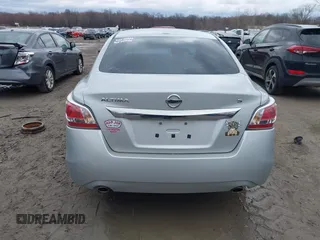 2015 Nissan Altima 2.5 S with VIN 1N4AL3AP4FN354906, listed as a IAAI auction lot 41840630 with 169,130 mi miles. Bid and sale history available at carsss.com. Image 17.