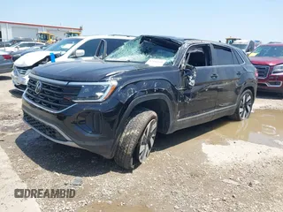 2024 Volkswagen Atlas SEL with VIN 1V2BE2CA3RC233021, listed as a IAAI auction lot 42185251 with 23,398 mi miles and . Bid and sale history available at DreamBid. Image 16.