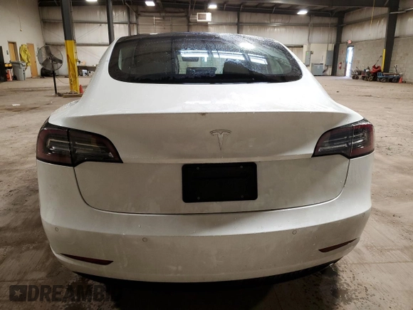 2019 Tesla Model 3 Mid Range z VIN 5YJ3E1EA9KF483725, wystawiony jako Copart lot #42035435 z przebiegiem 43 340 mil mil oraz Czysty tytuł • Clean title. Historia ofert i sprzedaży dostępna na DreamBid. Obrazek 6.