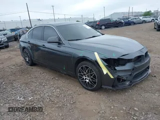 2016 BMW 3 Series 328i xDrive z VIN WBA8E3G57GNU00722, wystawiony jako IAAI lot #42513915 z przebiegiem 77 138 mil mil oraz . Historia ofert i sprzedaży dostępna na DreamBid. Obrazek 1.