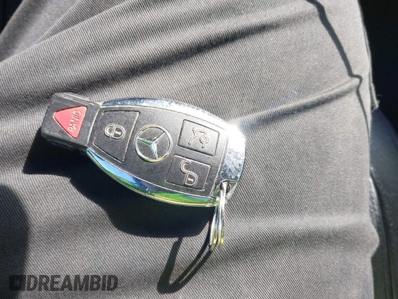 2007 Mercedes-Benz SLK 350 with VIN WDBWK56F47F151457, listed as a IAAI auction lot 42048505 with 293,830 mi miles and . Bid and sale history available at DreamBid. Image 11.