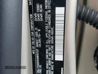 2017 Volvo S60 Inscription z VIN LYV402TK0HB151137, wystawiony jako Copart lot #55577435 z przebiegiem 67 066 mil mil oraz Szkody całkowita. Historia ofert i sprzedaży dostępna na DreamBid. Obrazek 13.