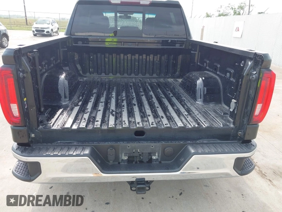 2020 GMC Sierra 1500 SLT with VIN 3GTP8DED3LG287957, listed as a IAAI auction lot 42121912 with Not provided miles and . Bid and sale history available at DreamBid. Image 6.