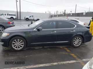 2010 Lexus LS 460 z VIN JTHCL5EF2A5007842, wystawiony jako IAAI lot #41762378 z przebiegiem 102 284 mil mil oraz . Historia ofert i sprzedaży dostępna na DreamBid. Obrazek 14.