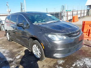 2017 Chrysler Pacifica Touring with VIN 2C4RC1DG7HR648786, listed as a IAAI auction lot 41570029 with 125,406 mi miles and . Bid and sale history available at DreamBid. Image 1.