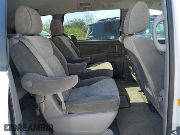 2010 Toyota Sienna CE with VIN 5TDKK4CC2AS324534, listed as a Copart auction lot 53949045 with 228,946 mi miles and Clean Title. Bid and sale history available at DreamBid. Image 11.