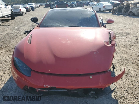 2020 Aston Martin Vantage z VIN SCFSMGAWXLGN03122, wystawiony jako Copart lot #77734374 z przebiegiem Nie podano mil oraz Szkoda całkowita • Salvage title. Historia ofert i sprzedaży dostępna na DreamBid. Obrazek 12.