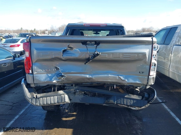 2019 Chevrolet Silverado 1500 LT with VIN 1GCUYDED7KZ335641, listed as a IAAI auction lot 41740080 with 89,922 mi miles. Bid and sale history available at carsss.com. Image 16.