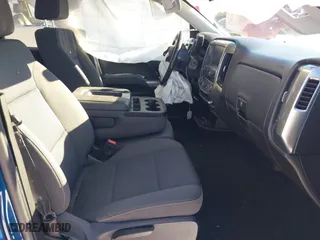 2018 Chevrolet Silverado 1500 LT with VIN 1GCVKRECXJZ202283, listed as a IAAI auction lot 41363873 with 86,955 mi miles. Bid and sale history available at carsss.com. Image 5.