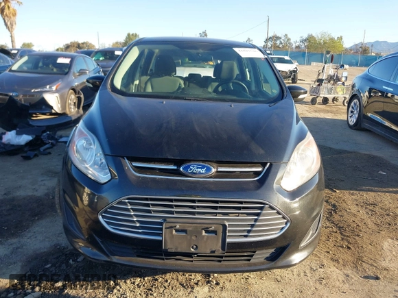 2014 Ford C-Max SE z VIN 1FADP5AU6EL510196, wystawiony jako IAAI lot #41827526 z przebiegiem 87 431 mil mil oraz . Historia ofert i sprzedaży dostępna na DreamBid. Obrazek 13.