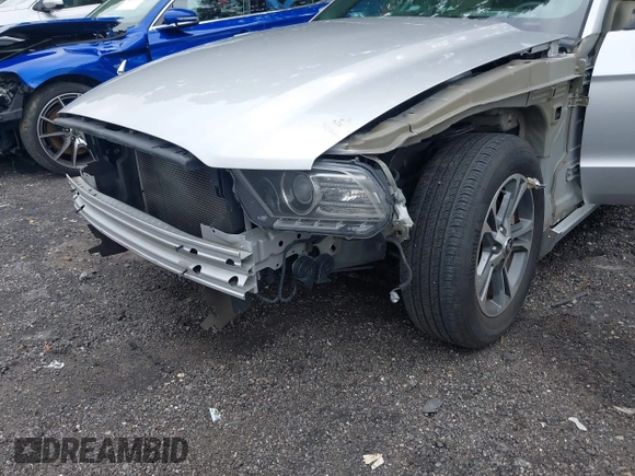 2014 Ford Mustang V6 with VIN 1ZVBP8EM3E5231996, listed as a IAAI auction lot 42537352 with 149,242 mi miles and . Bid and sale history available at DreamBid. Image 6.