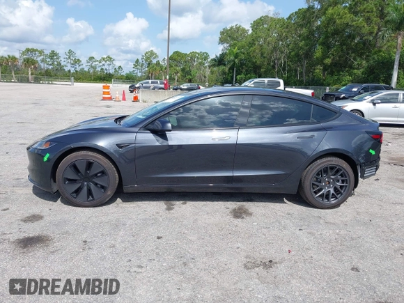 2025 Tesla Model 3 Long Range with VIN 5YJ3E1EA7SF940208, listed as a IAAI auction lot 42433793 with 1,983 mi miles and . Bid and sale history available at DreamBid. Image 15.