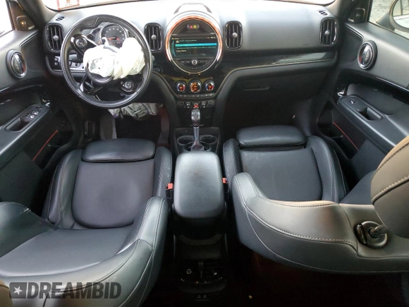 2019 MINI Countryman Cooper S with VIN WMZYT5C55K3G92128, listed as a Copart auction lot 88427445 with 68,689 mi miles and Salvage Title. Bid and sale history available at carsss.com. Image 8.