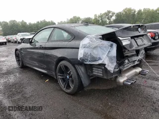 2018 BMW M4 with VIN WBS4Y9C50JAG66739, listed as a Copart auction lot 63795104 with 19,388 mi miles and Salvage Title. Bid and sale history available at carsss.com. Image 2.